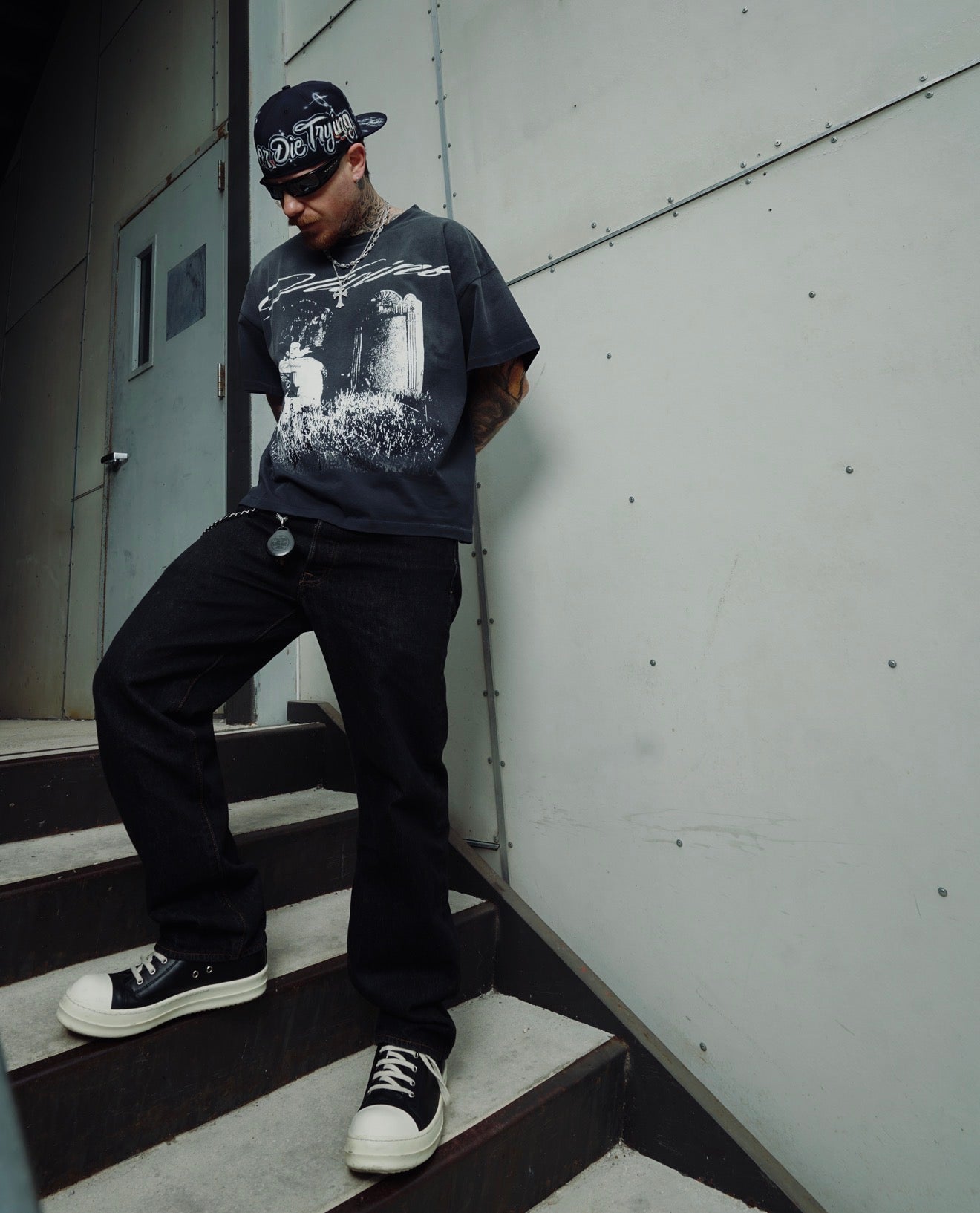 BONDED LOVERS TEE